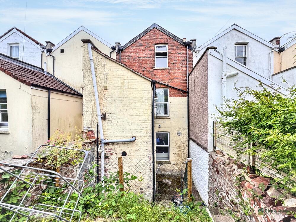 7 Southernhay Crescent property image 13