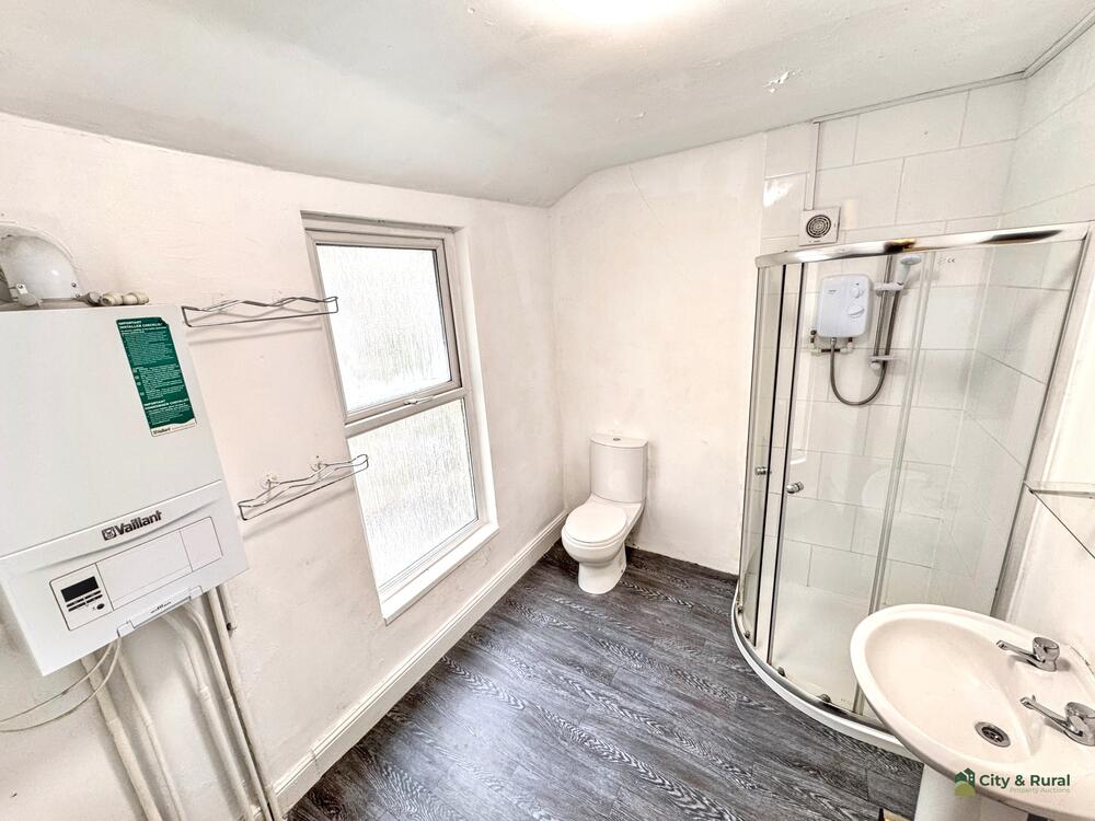 7 Southernhay Crescent property image 8