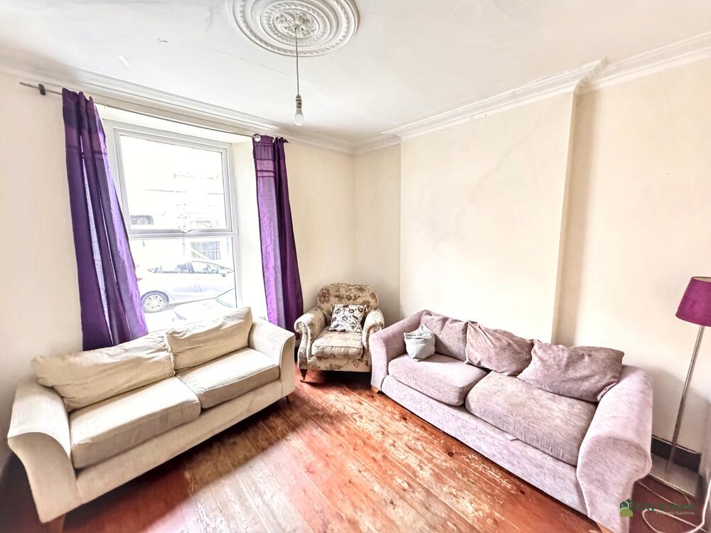 7 Southernhay Crescent property image 4