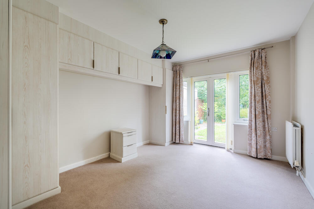 7 Oaklands Drive property image 7