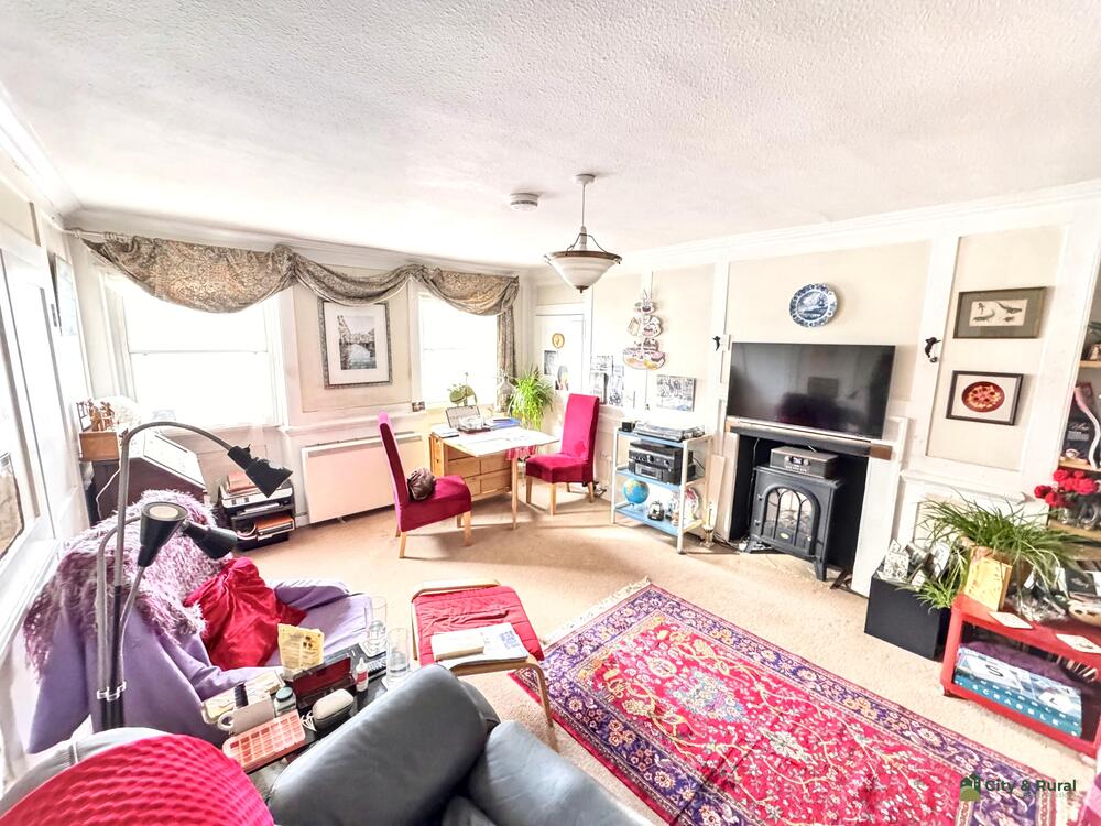 Flat 2 property image 2