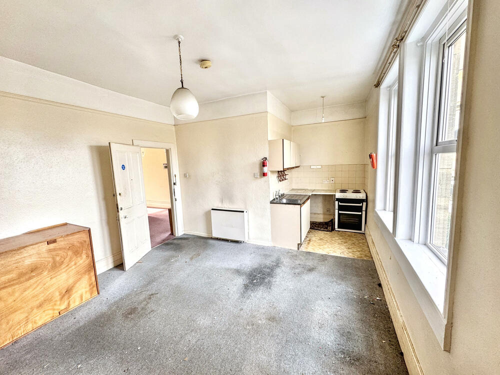 58 Lower Oldfield Park property image 5