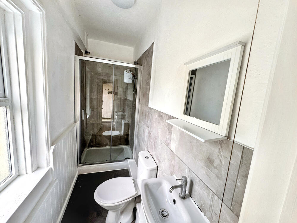 58 Lower Oldfield Park property image 14