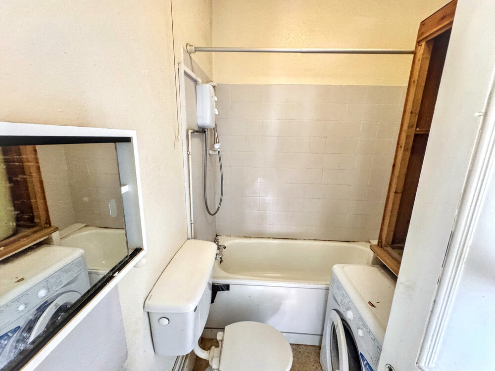 58 Lower Oldfield Park property image 6