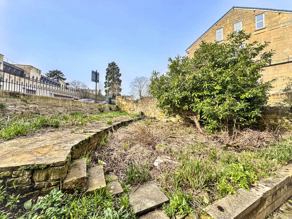 58 Lower Oldfield Park property image 3