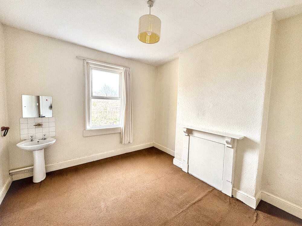 58 Lower Oldfield Park property image 8