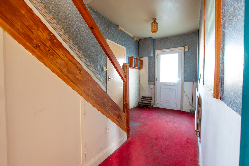 32 Manor Road property image 2