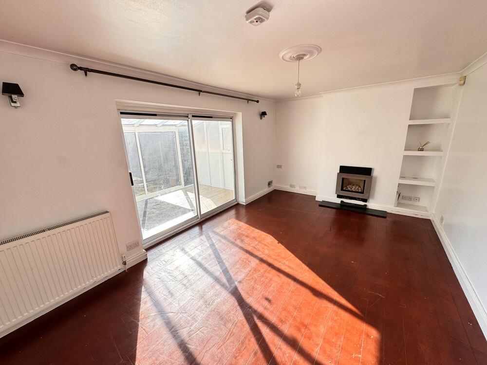 14 Crane Close property image 5