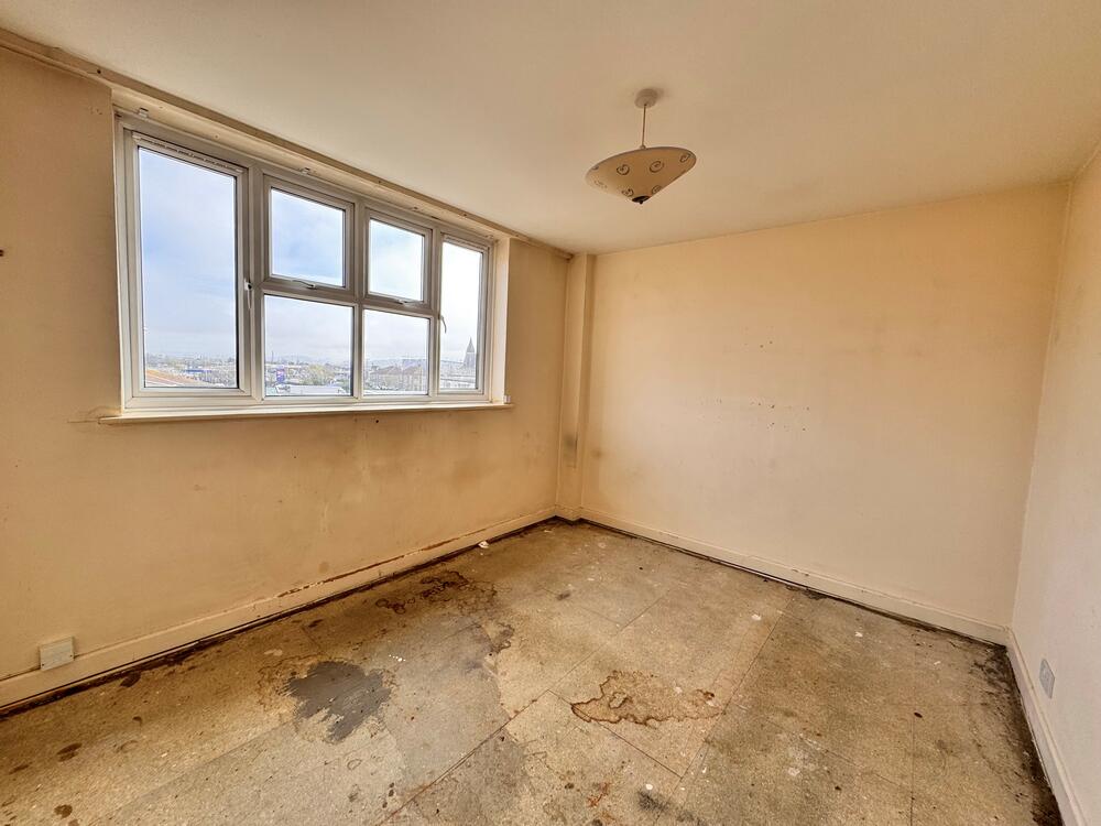 11B property image 6