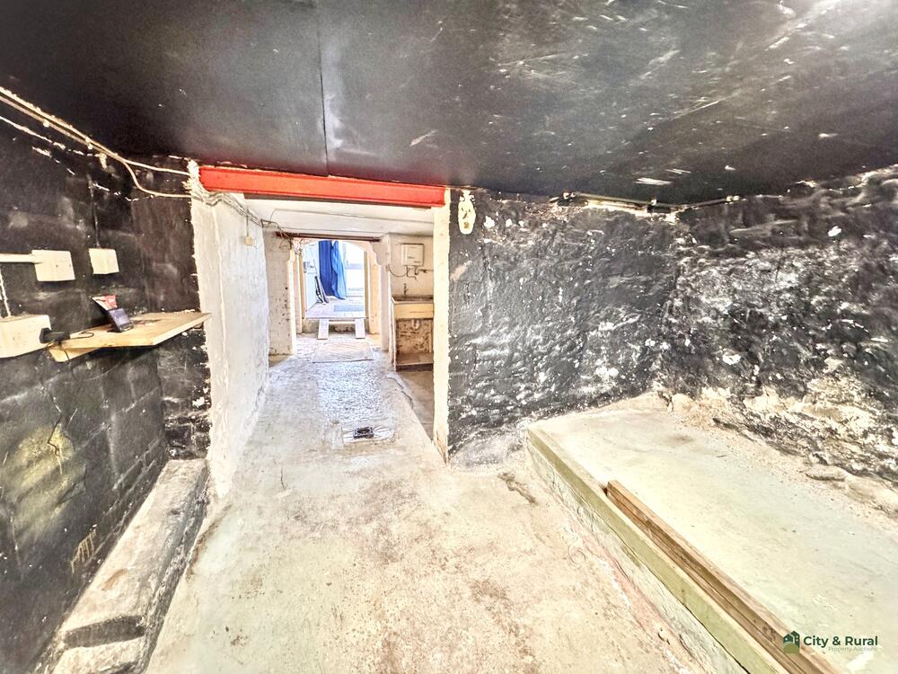 5A The Triangle property image 13