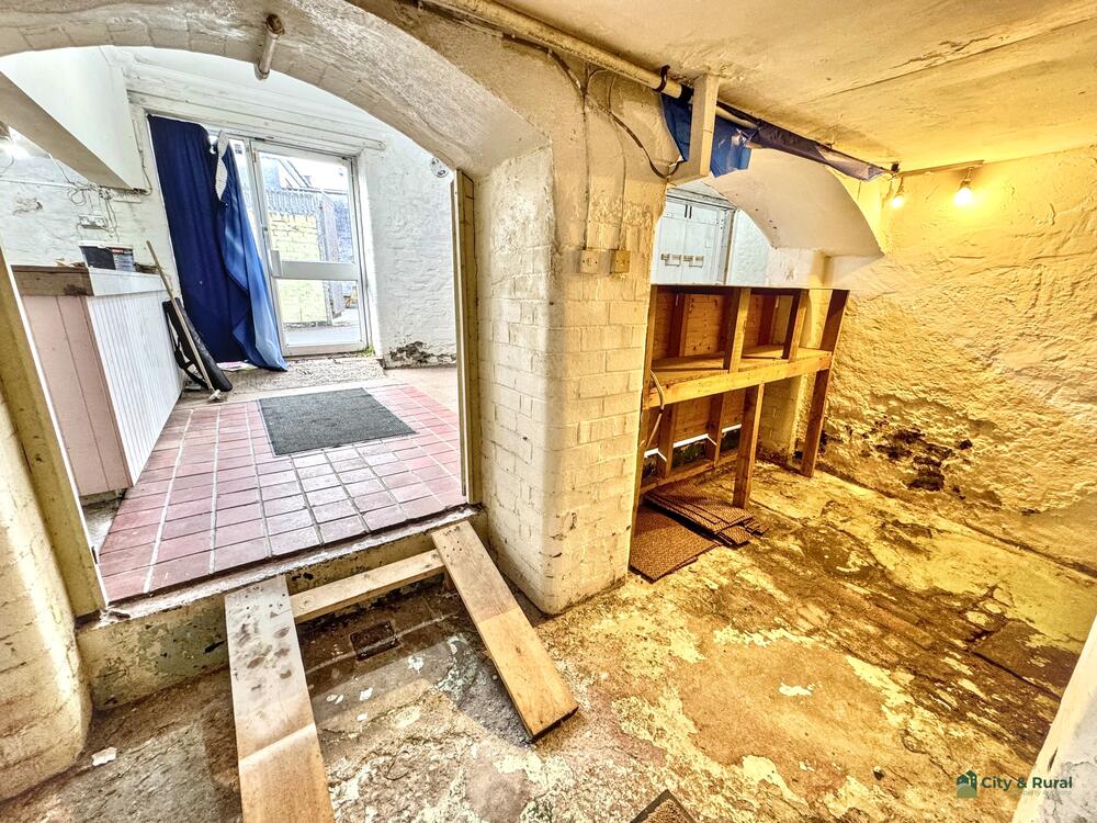 5A The Triangle property image 11