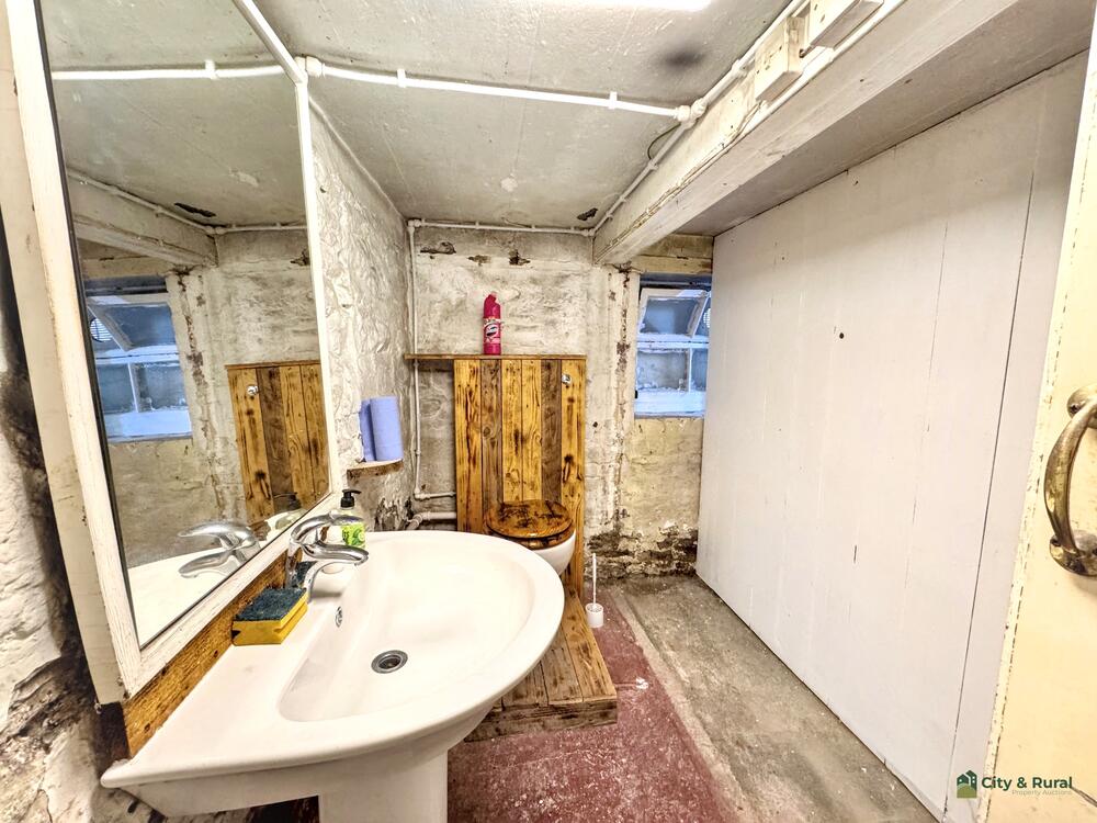 5A The Triangle property image 7