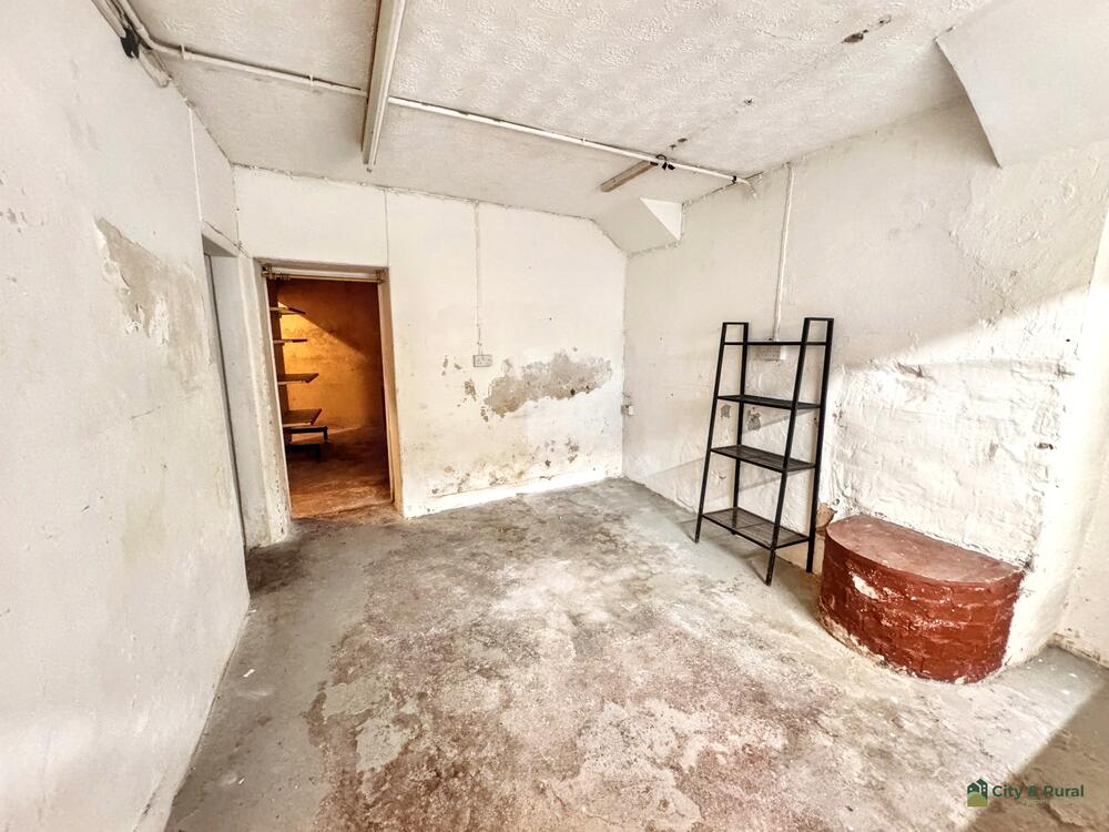 5A The Triangle property image 9