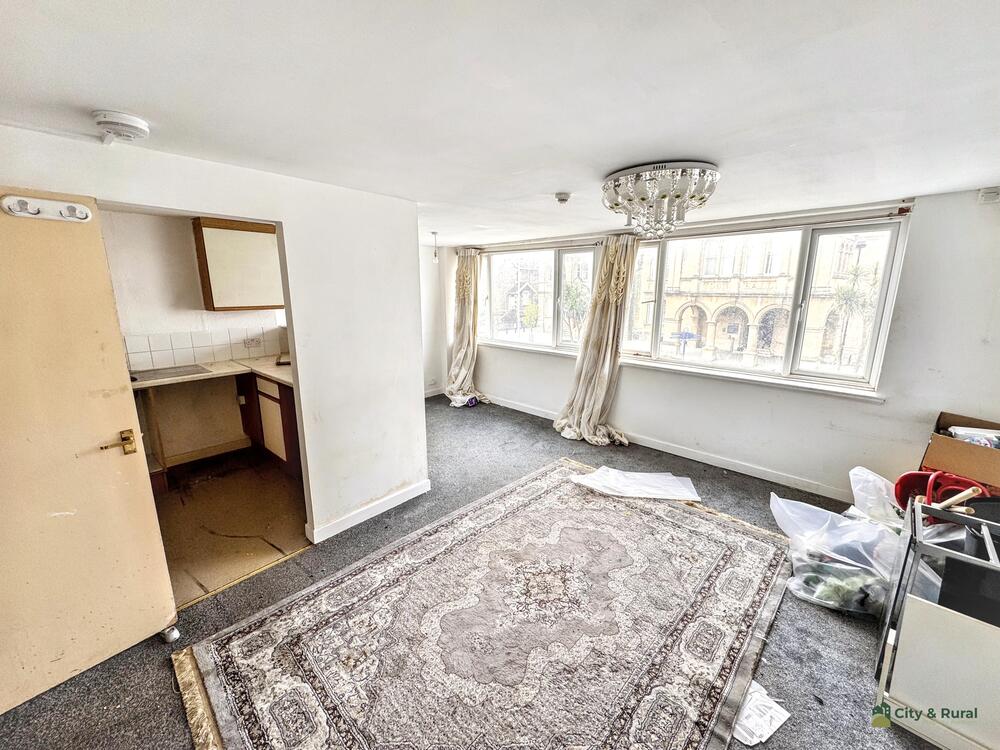9A The Centre property image 1
