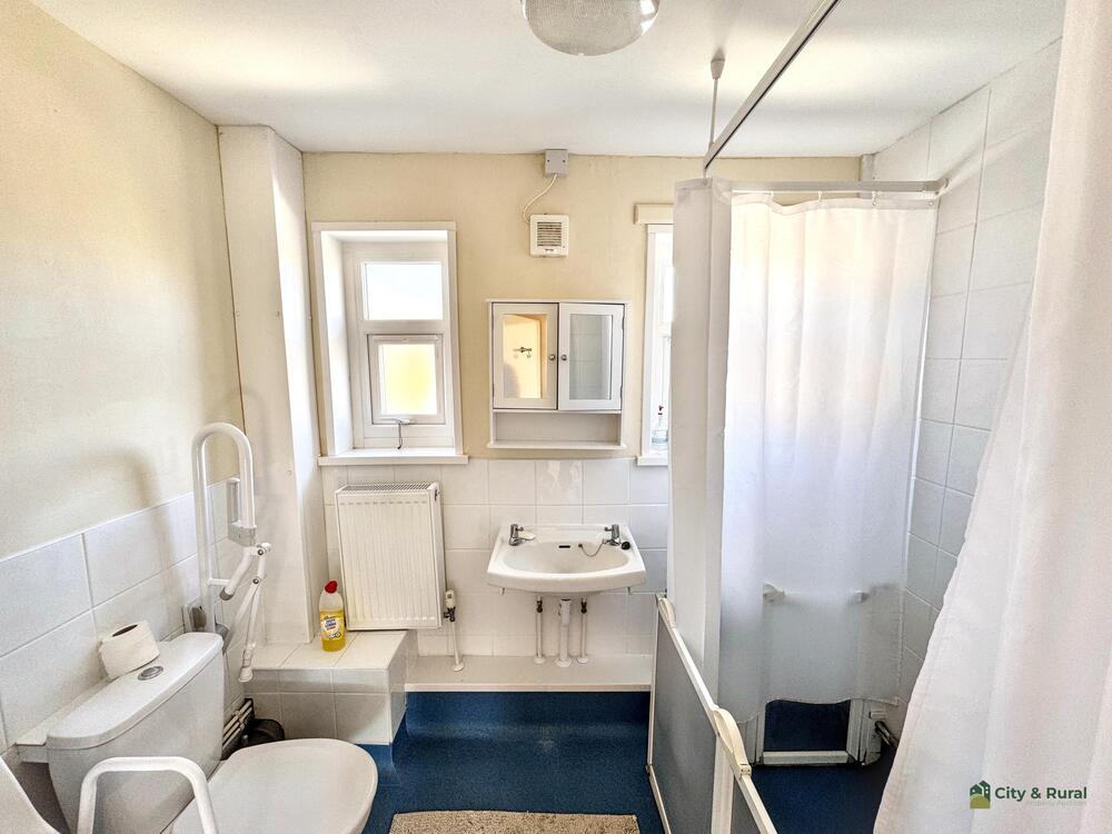 14 Redford Crescent property image 11