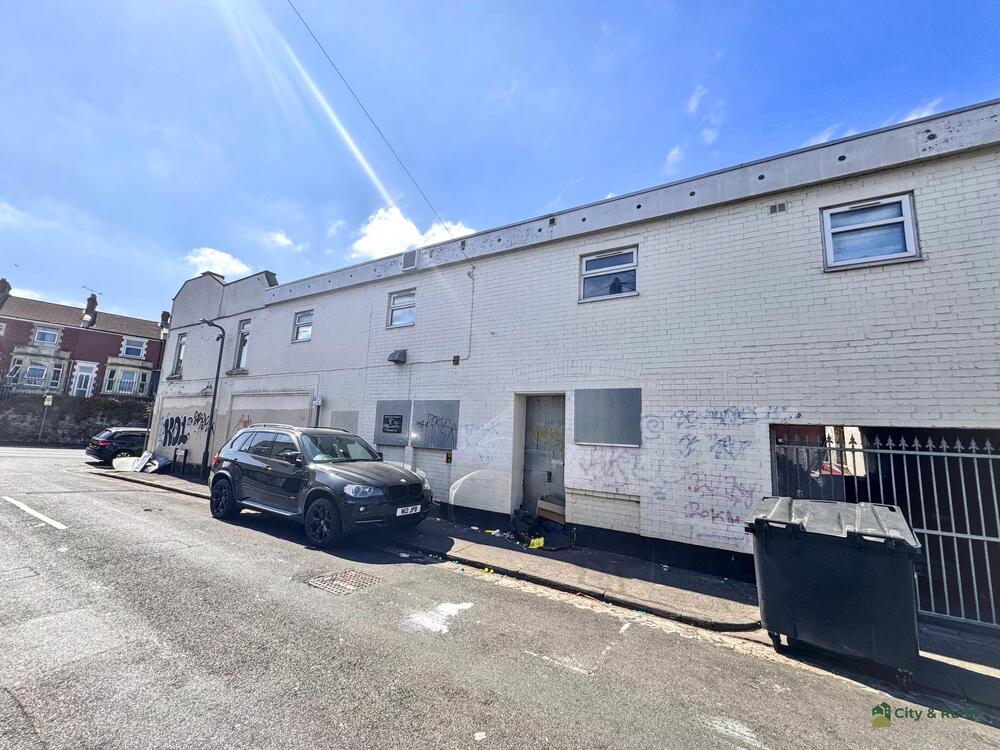 119-121 Fishponds Road property image 3