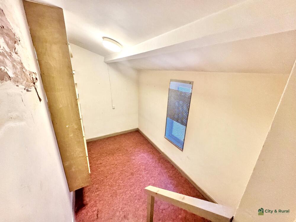 119-121 Fishponds Road property image 7