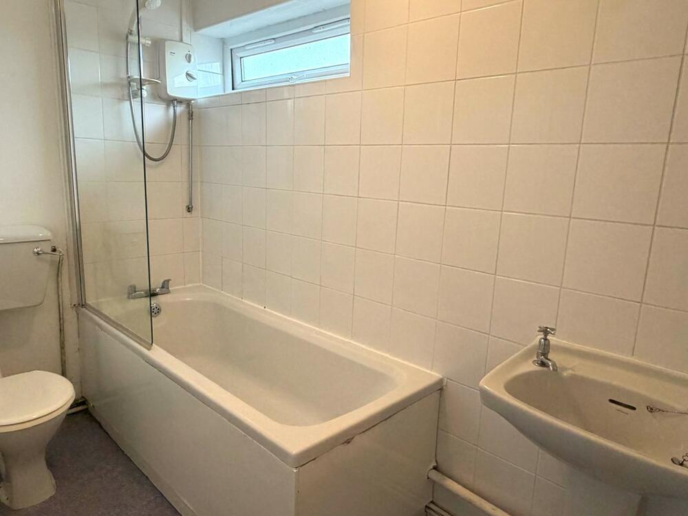 18 Hallam Court, Pembroke Road, Dronfield Property Image 5