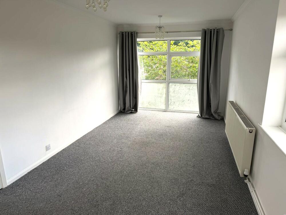 18 Hallam Court, Pembroke Road, Dronfield Property Image 3
