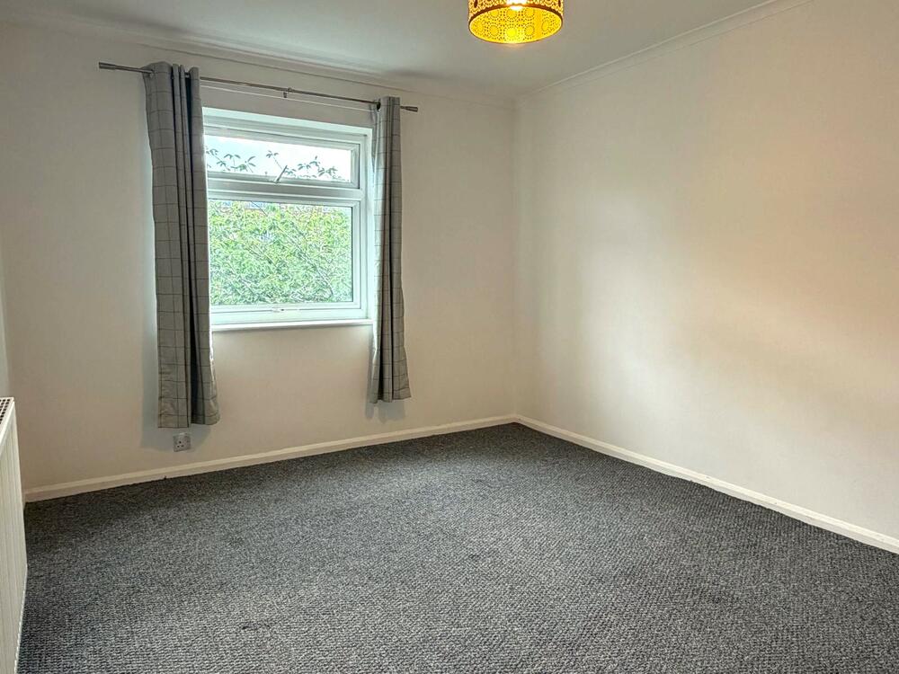 18 Hallam Court, Pembroke Road, Dronfield Property Image 4