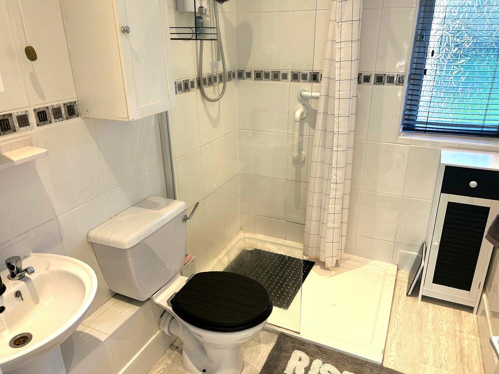 2 Westbank Court, Westbank Close, Dronfield Property Image 4