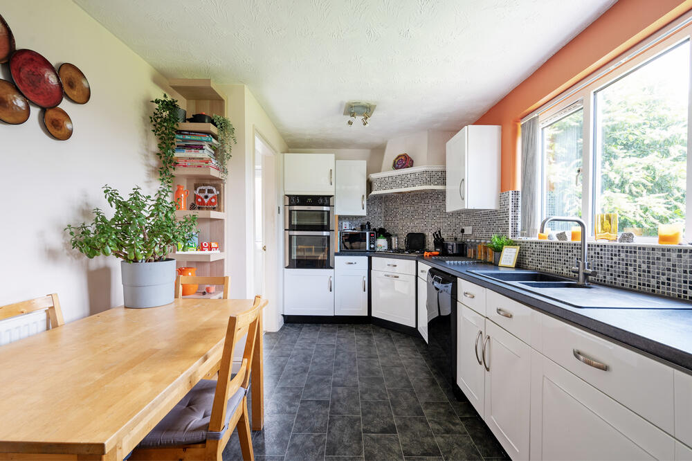 4 Glebe View, Barlborough, Chesterfield Property Image 7