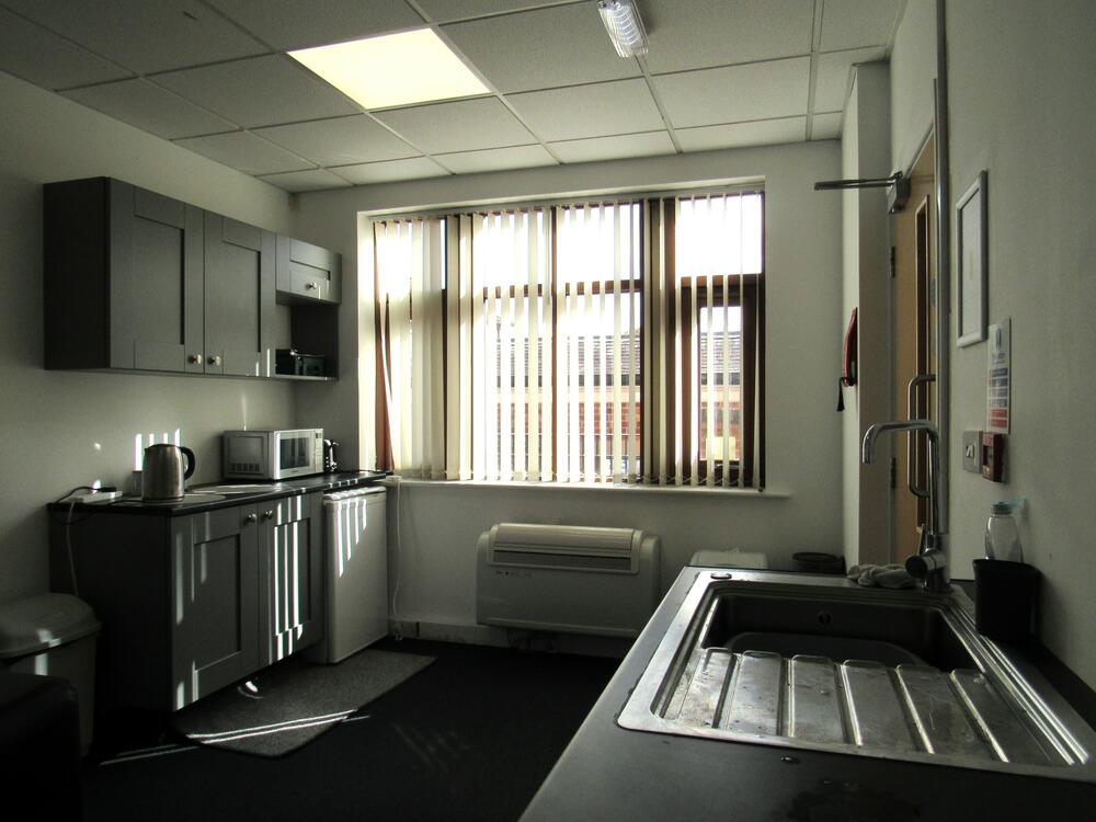 7, Royal Court, Chesterfield Property Image 6