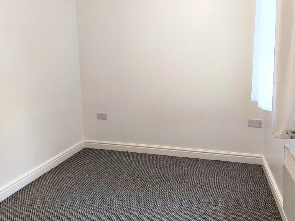 Flat 2, 29 West Bars, Chesterfield Property Image 3