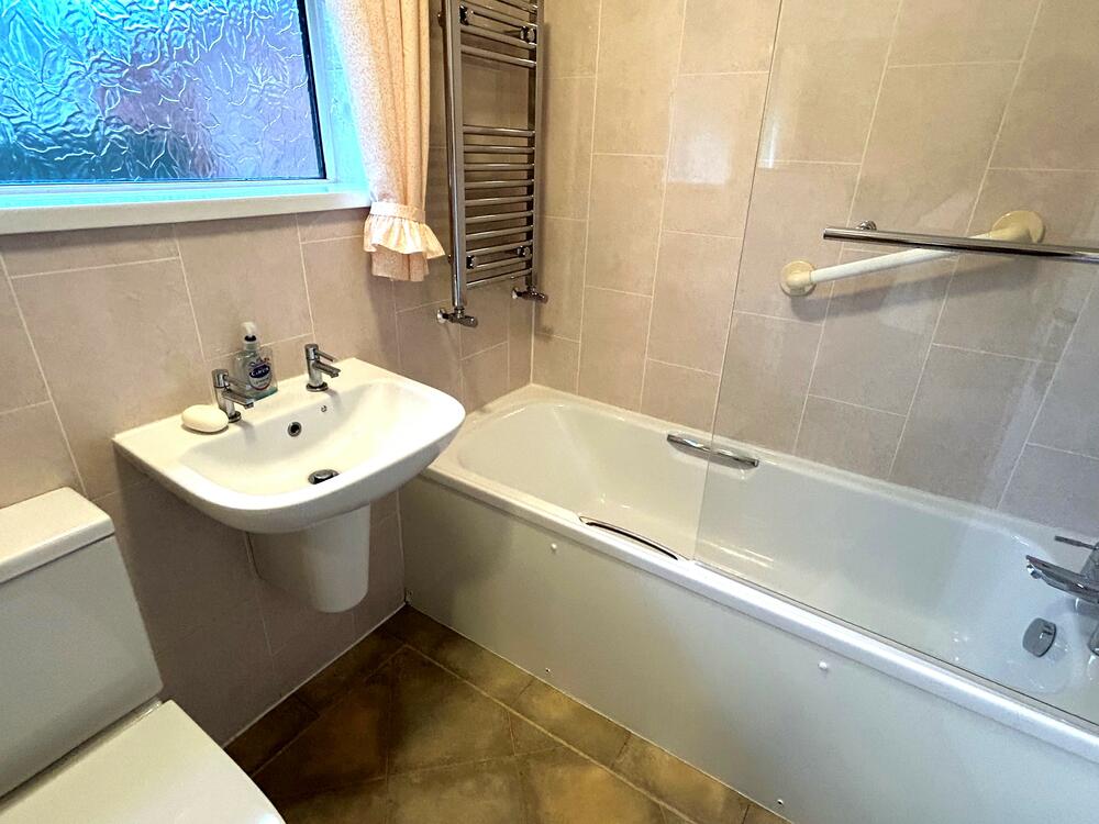 4 Colton Close, Chesterfield Property Image 3