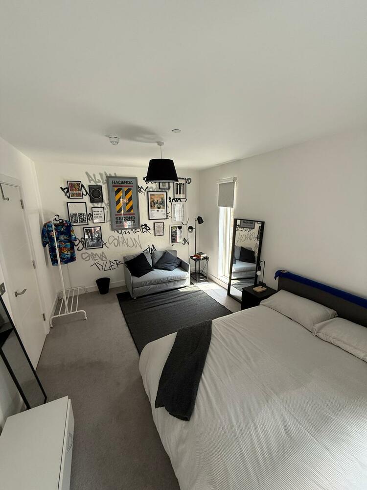 9 Sterling Avenue, Salford Property Image 10