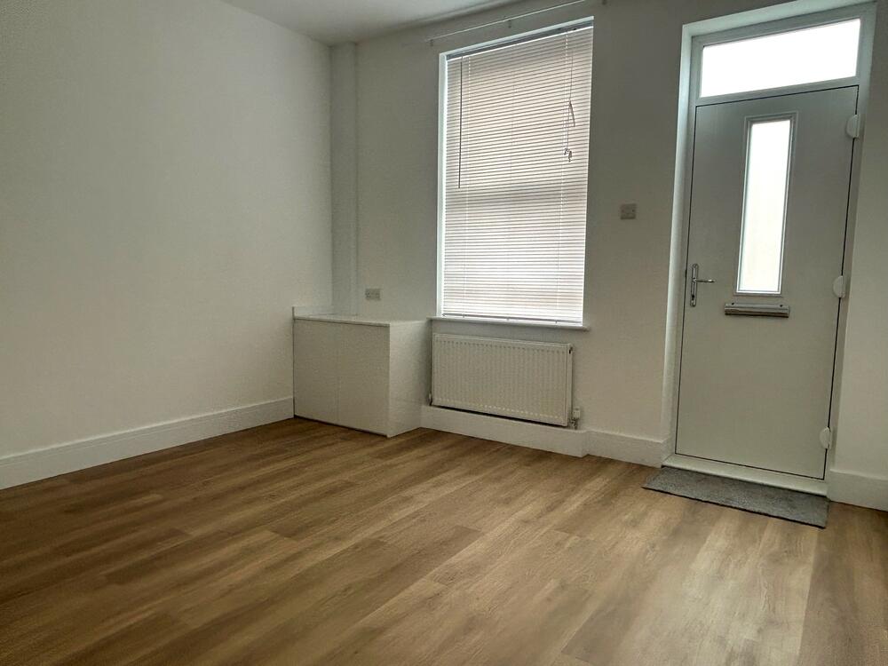 5 Charles Street, Chesterfield Property Image 3