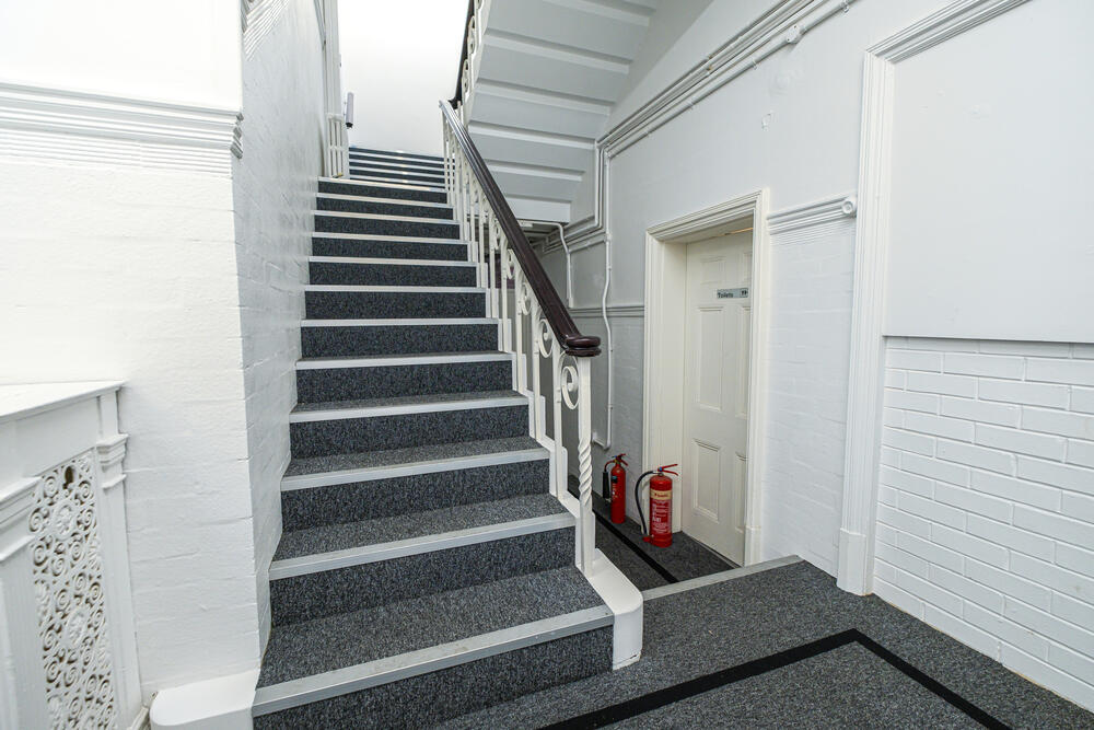 100 Saltergate, Chesterfield, Derbyshire S40 1LG