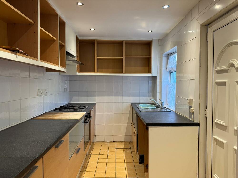 19 Woodhouse Road, Sheffield Property Image 4