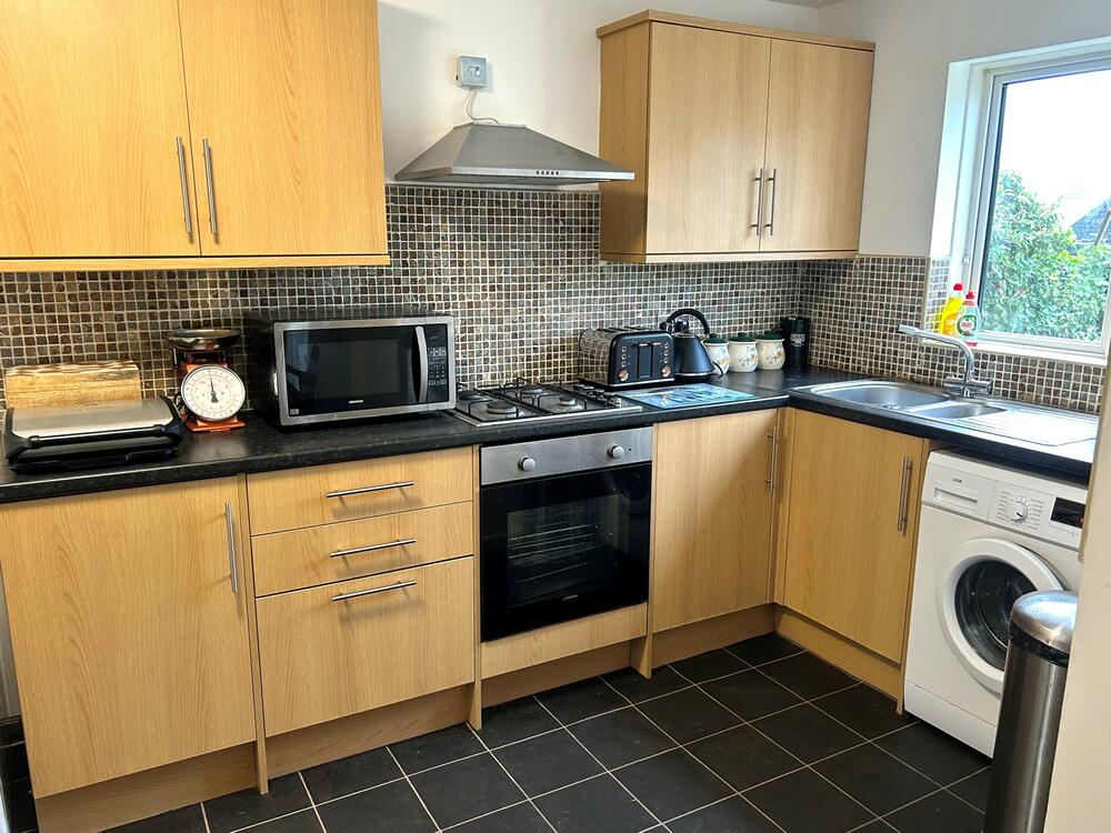 130 Snape Hill Crescent, Dronfield Property Image 2