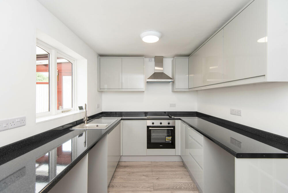 38 Hawthorne Street, Chesterfield, Derbyshire S40 2EG