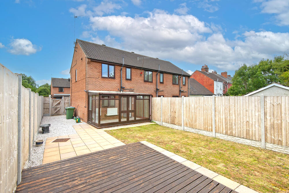 38 Hawthorne Street, Chesterfield, Derbyshire S40 2EG