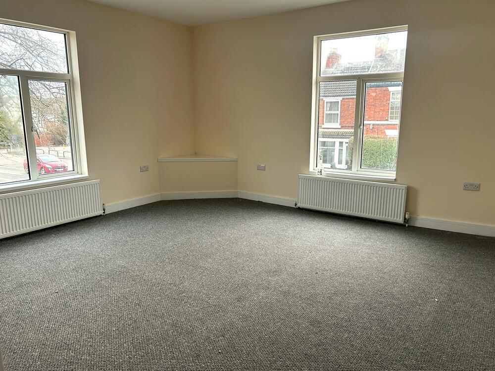 Flat Above 363 Sheffield Road, Chesterfield Property Image 2