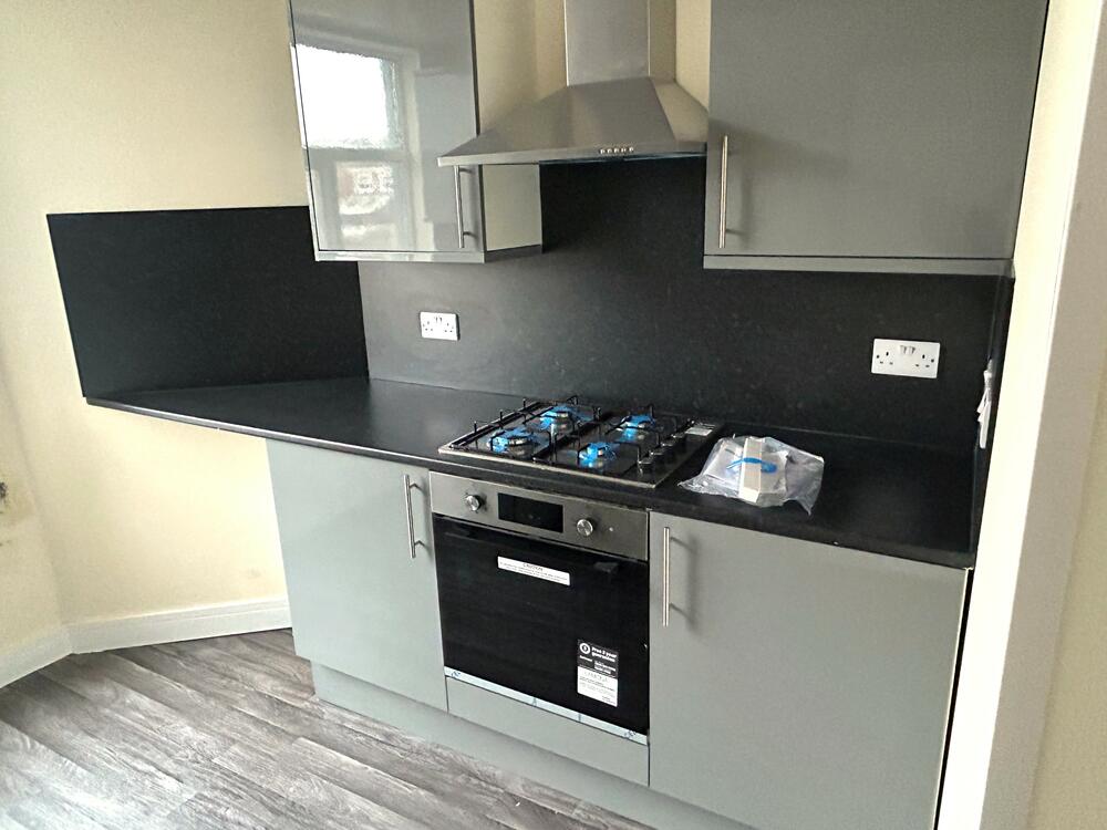 Flat Above 363 Sheffield Road, Chesterfield Property Image 3