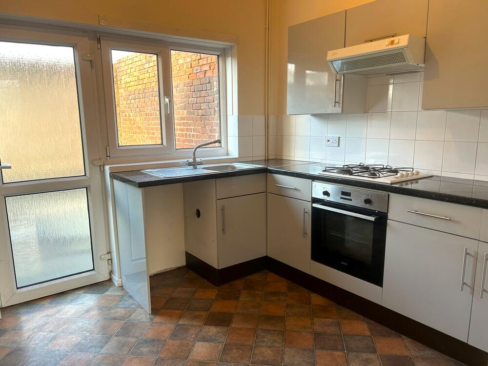 12 Halls Row, Barker Lane, Chesterfield Property Image 2