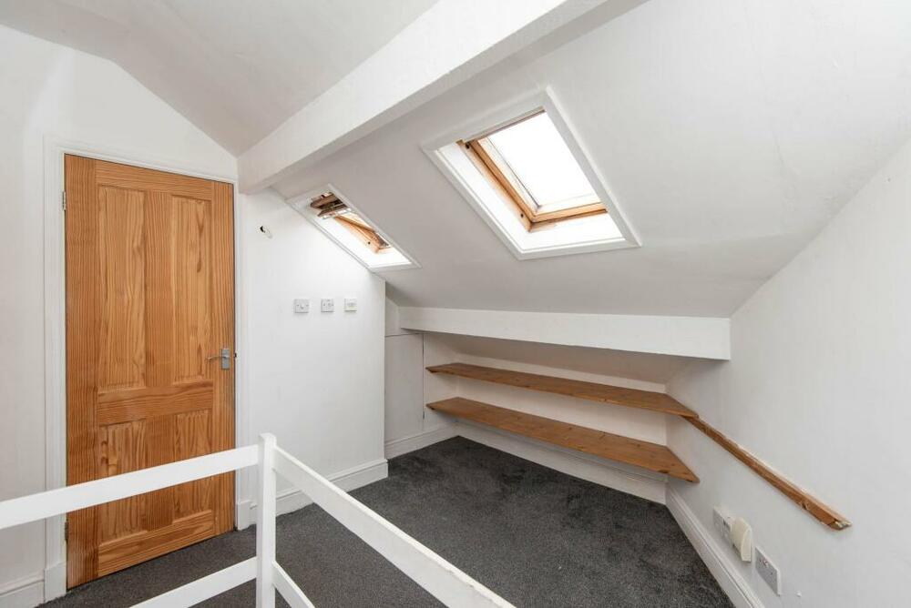 42 Club Garden Road, Sheffield, Derbyshire S11 8BU