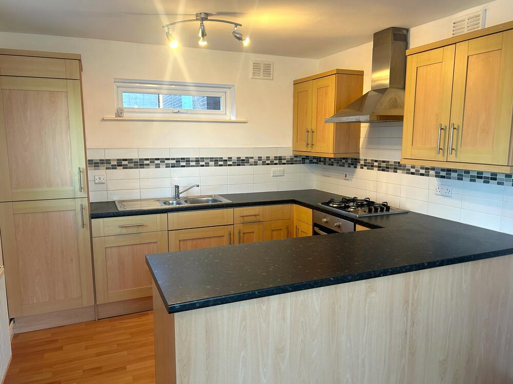 4 Hallam Court, Pembroke Road, Dronfield Property Image 2