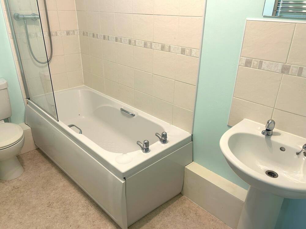 4 Hallam Court, Pembroke Road, Dronfield Property Image 5