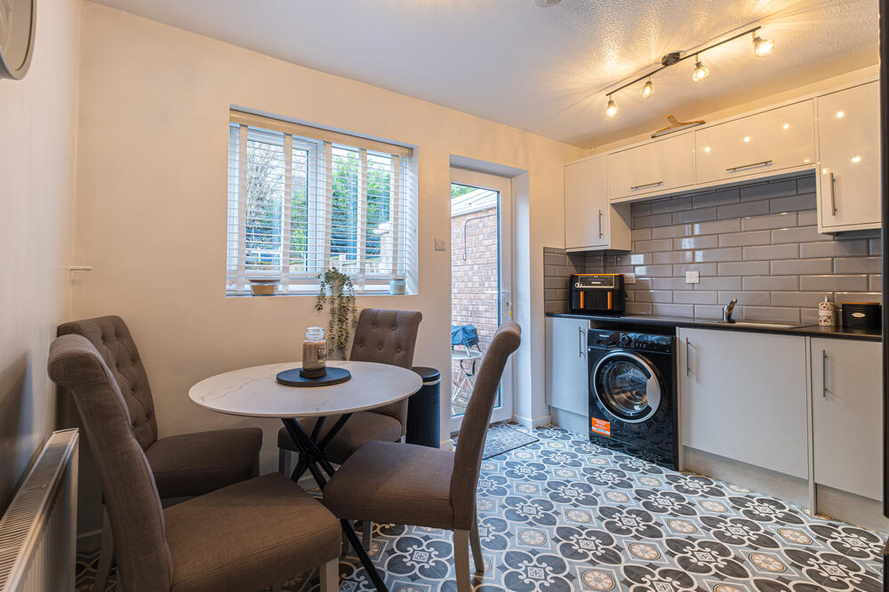 18 Heathfield Close, Wingerworth, Chesterfield Property Image 6