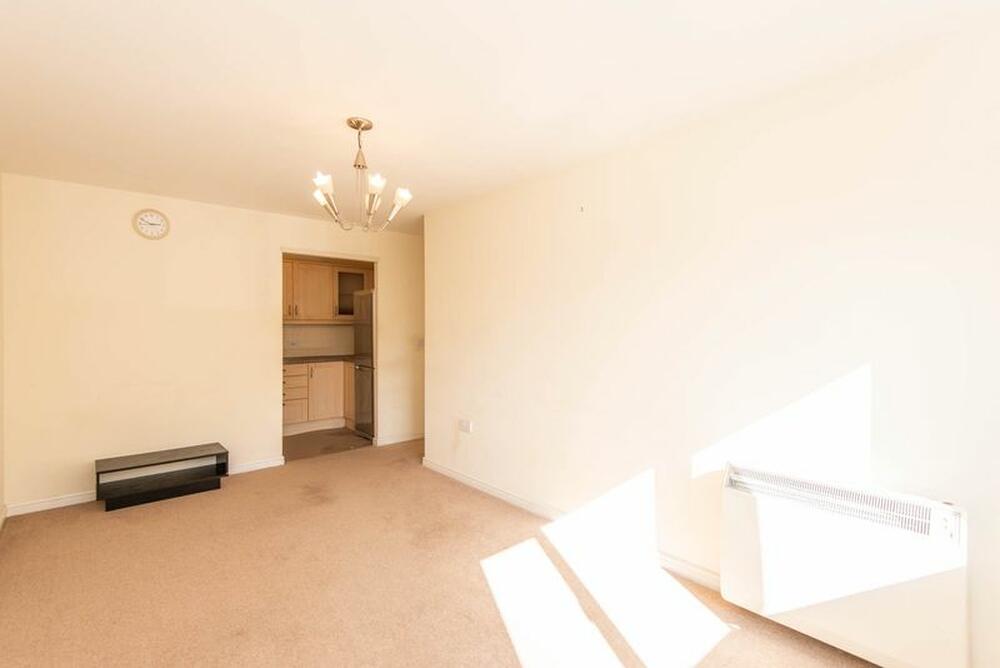 9 Oliver House, Wain Avenue, Chesterfield Property Image 5