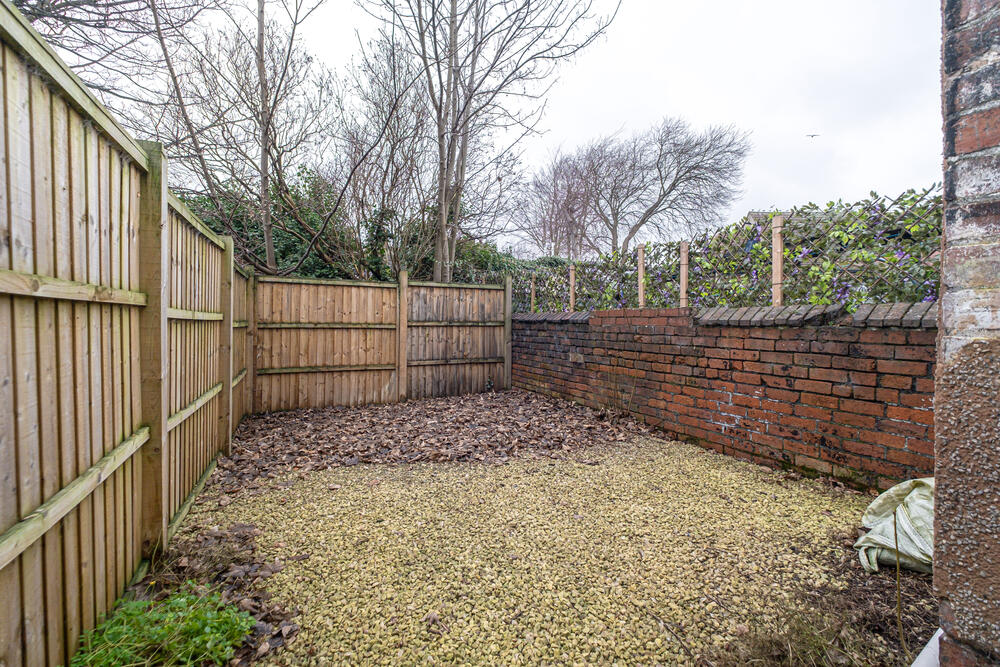 14 The Green, Hasland, Chesterfield Property Image 10