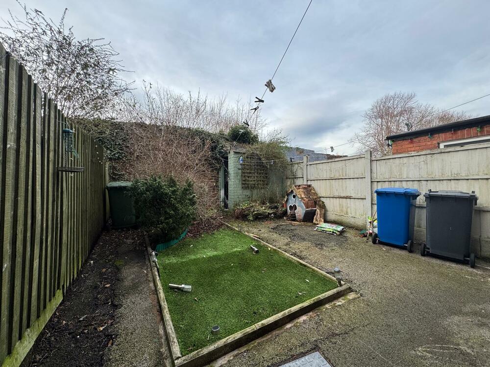 16 New Hall Road, Chesterfield Property Image 8