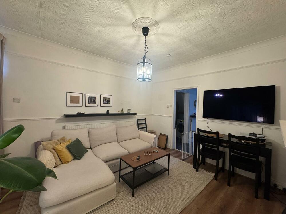 37 Alma Street West, Chesterfield, Derbyshire S40 2AX