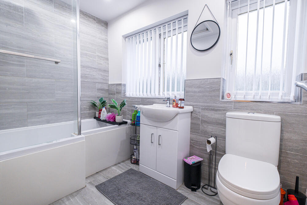 Brecon Close, Chesterfield Property Image 11