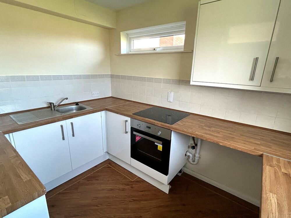 12A Hallam Court, Pembroke Road, Dronfield Property Image 2