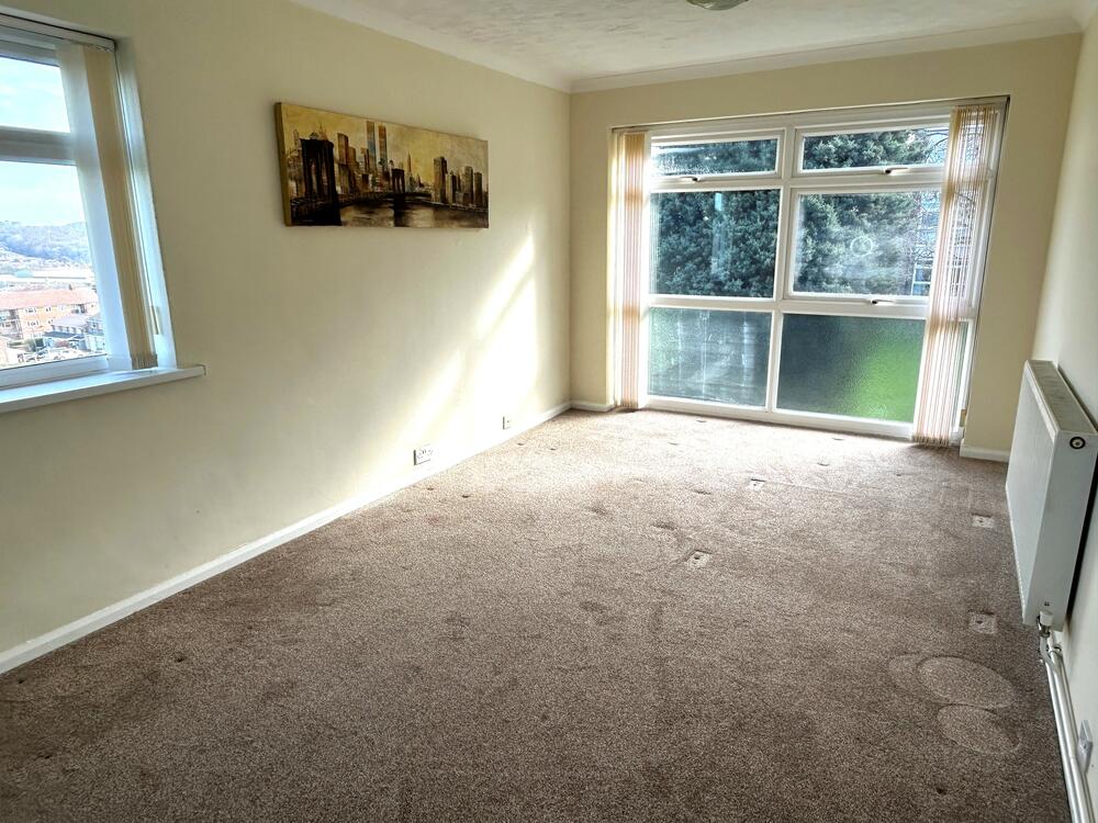 12A Hallam Court, Pembroke Road, Dronfield Property Image 3